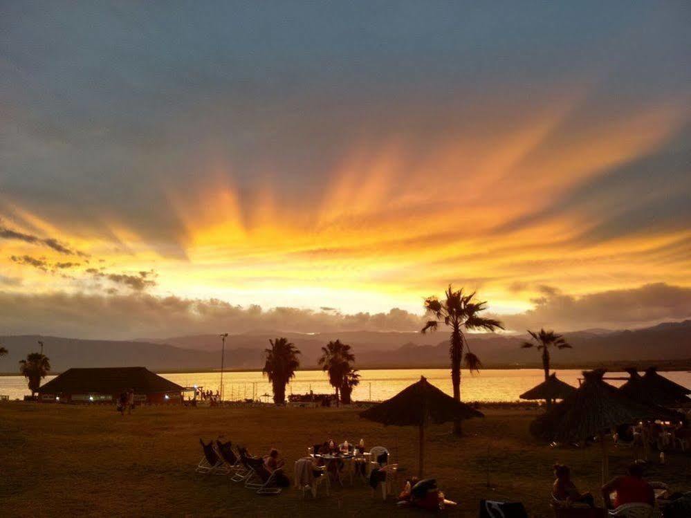 Del Bono Beach Complejo Bahia Las Tapias  ภายนอก รูปภาพ